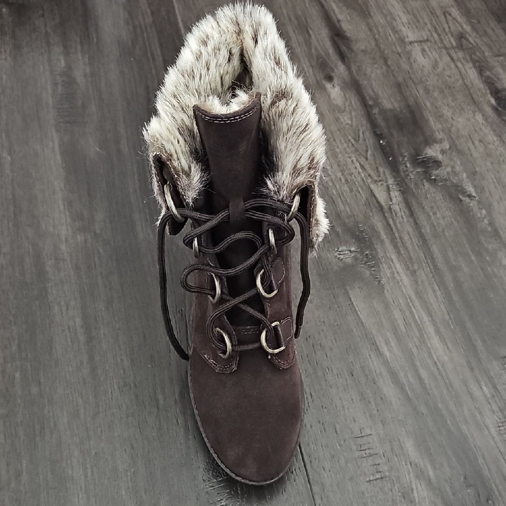 Bjorndal Chocolate Lace-Up Boots with Plush Trim